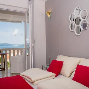 villa-stil.hotels-in-trogir.com/