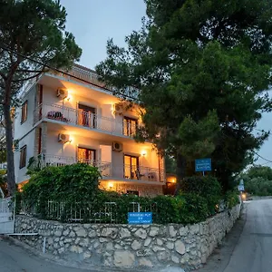 apartments-lucija-trogir.hotels-in-trogir.com/